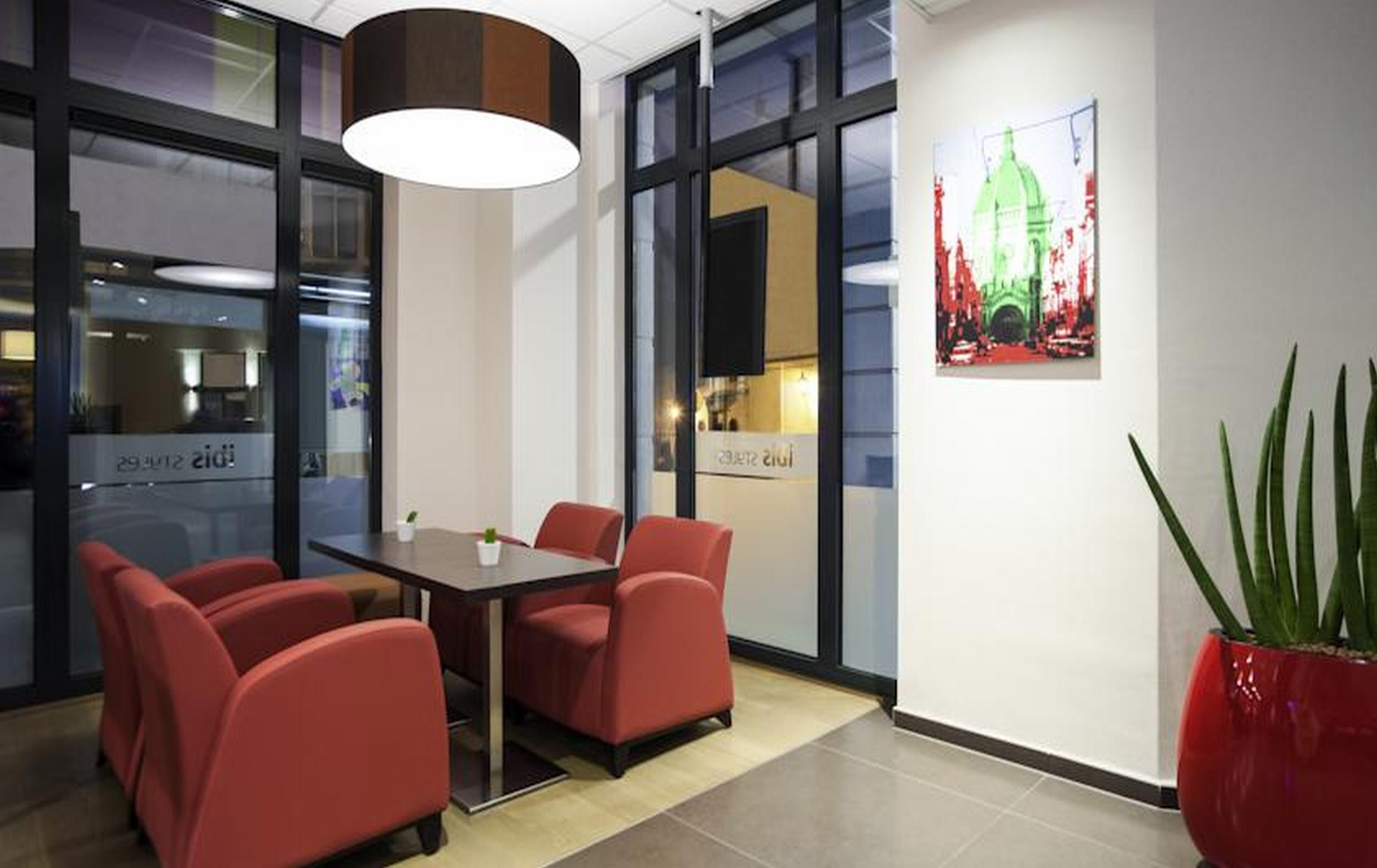 Ibis Styles Hotel Brussels Centre Stephanie Zewnętrze zdjęcie